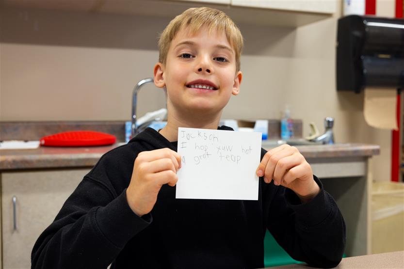 Students create encouraging gifts